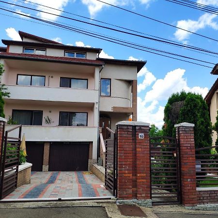 Ten'S Apartment - Spatios Si Linistit Cluj-Napoca Luaran gambar